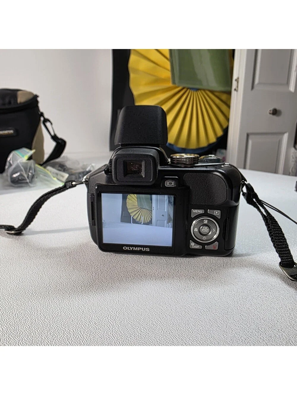 Olympus SP-550UZ Digital Camera 7.1MP 18x Optical Zoom Image Stabilization WORKS